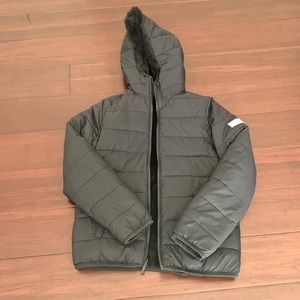 2 coats in one! Warm coat in great condition